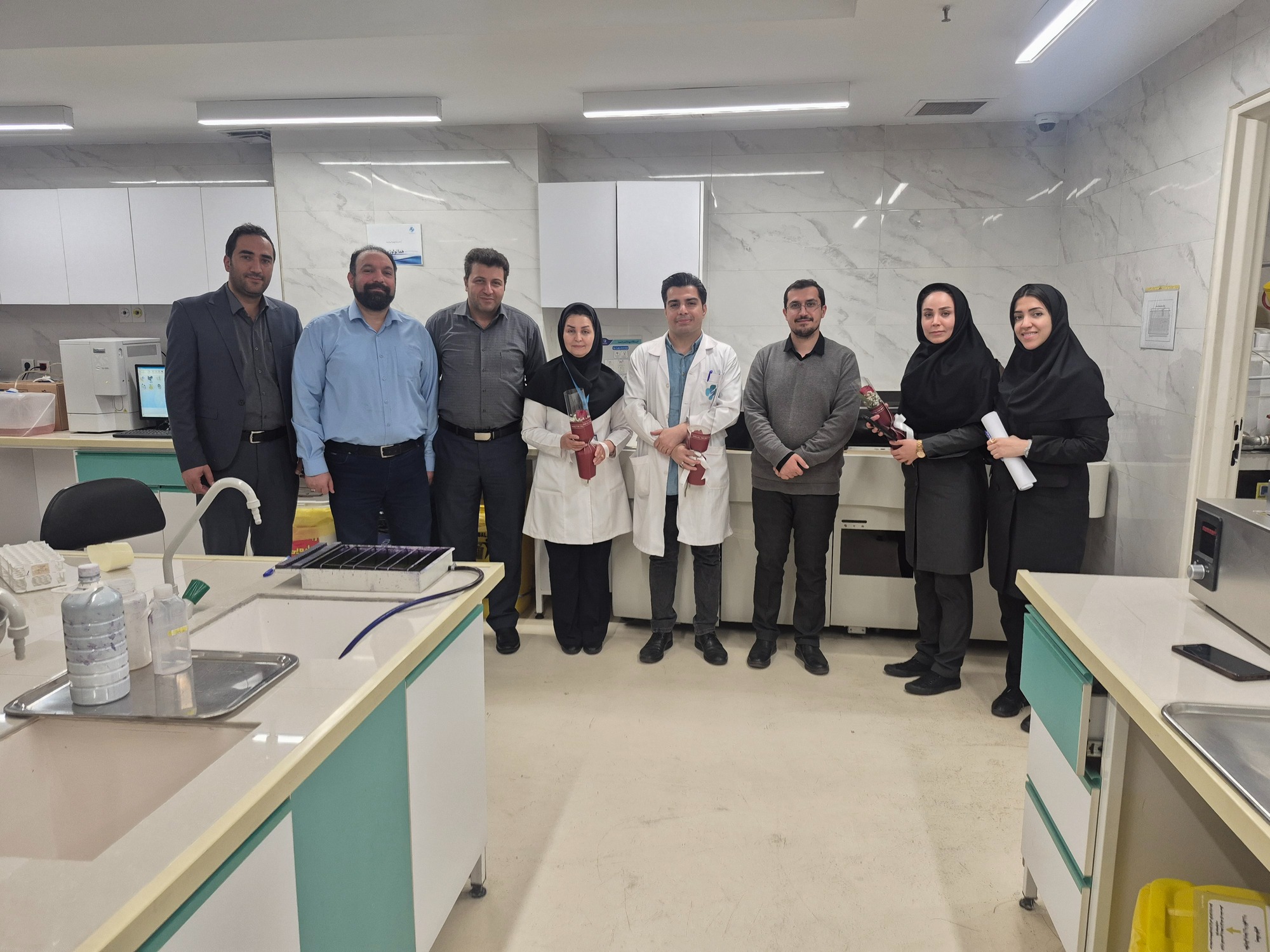 برگزاری  مراسم گرامی‌  داشت  روز  علوم آزمایشگاهی در مرکز سلامت
